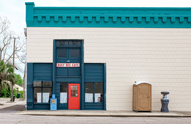 Best Construction site porta potty rental  in Beechwood, MI